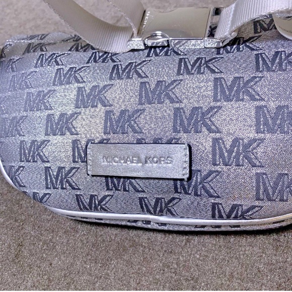 Michael Kors Women's Metallic Logo Jacquard Belt Bag NWT - Picture 5 of 8